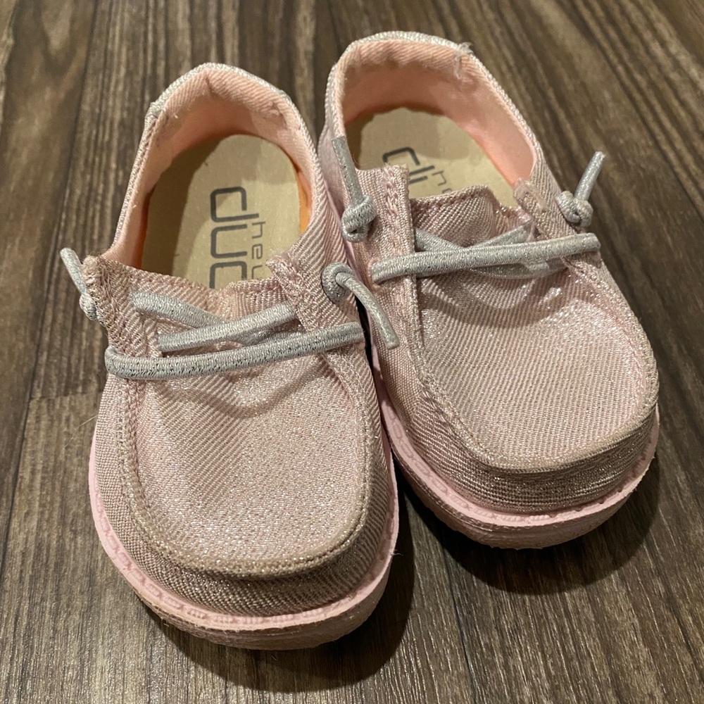 Toddler 5C Hey Dude slip on shoes